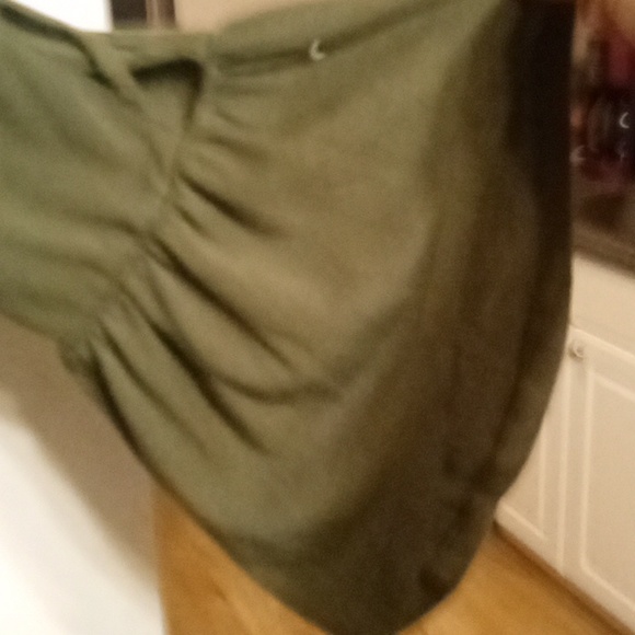 a.n.a. Dark Olive Green Blouse Size XL - Picture 5 of 6